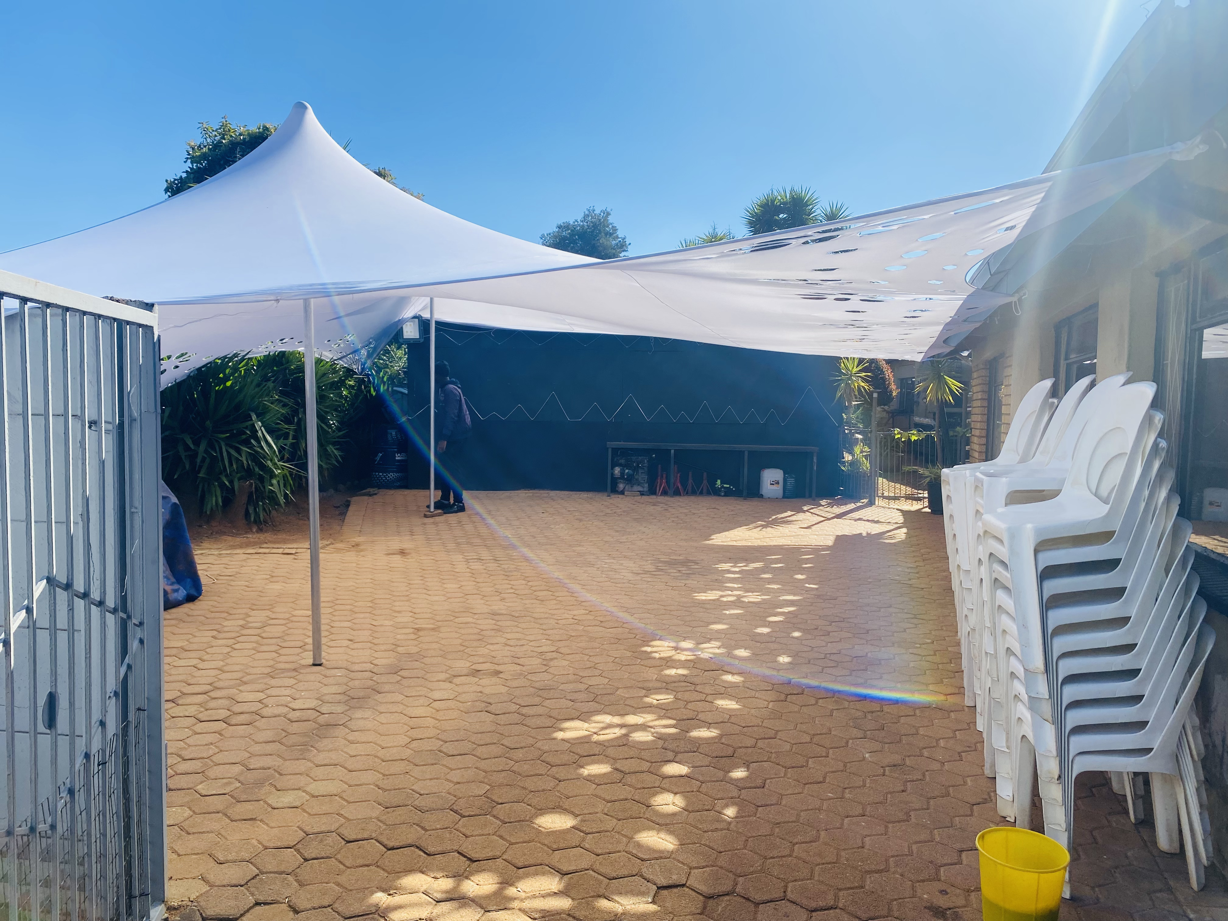 Garden Stretch Tent